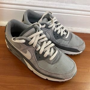 Nike Air Max 90 Gray